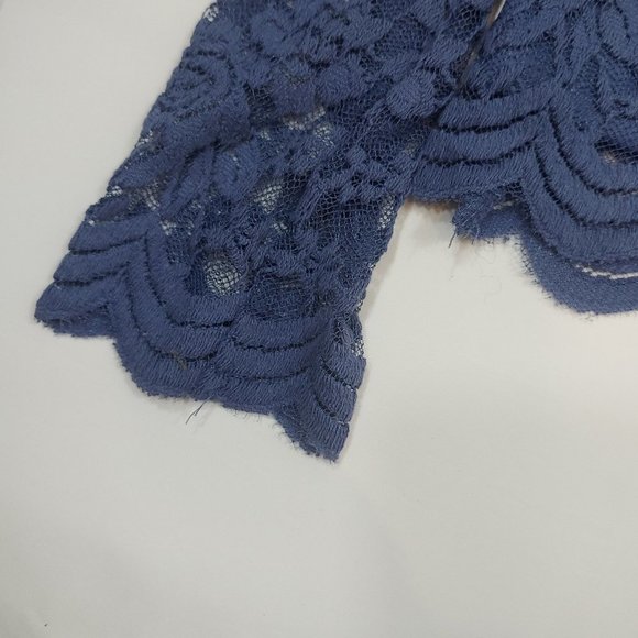 STREETWEAR Society Choker Blouse - Picture 3 of 3